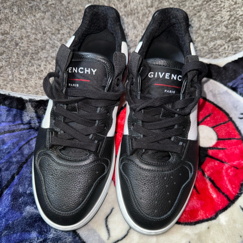 Givenchy Sneakers